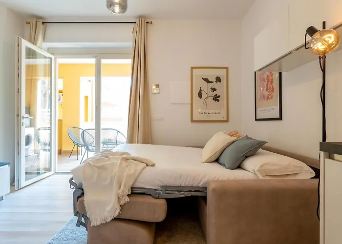 Urban Oasis Labicana With Patio 2 - Free Parking Apartment Rom