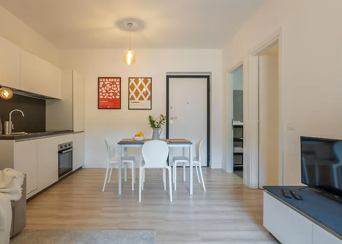 Urban Oasis Labicana With Patio 2 - Free Parking *