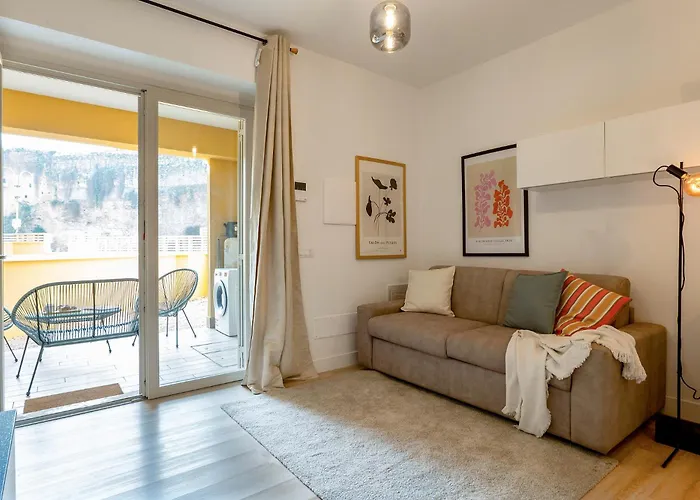 Urban Oasis Labicana With Patio 2 - Free Parking Roma