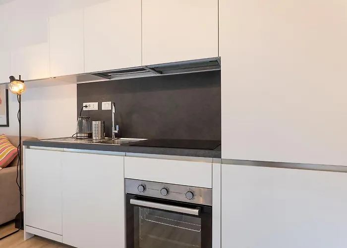 Urban Oasis Labicana With Patio 2 - Free Parking Apartment Rom