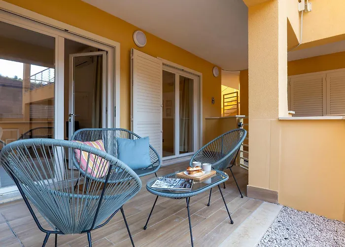 Apartment Urban Oasis Labicana With Patio 2 - Free Parking *